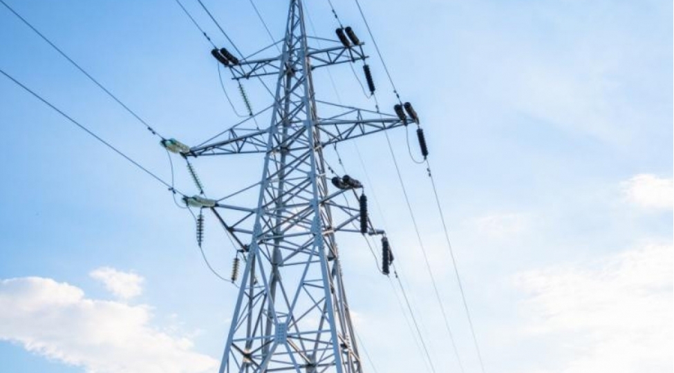 Elektrik enerjisi xaricə 8,9 qəpiyə, əhaliyə isə 11,1 qəpiyə satılıb