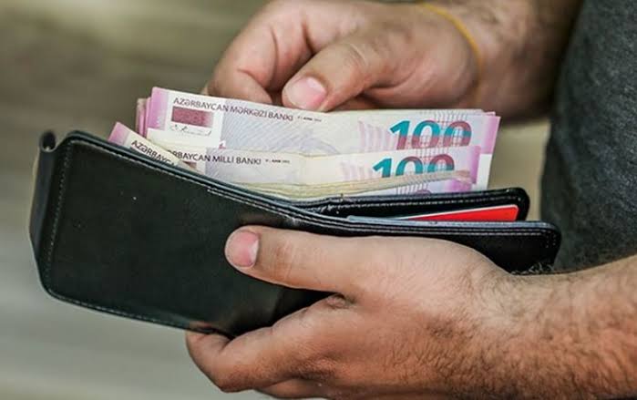 Azərbaycanda orta aylıq əməkhaqqı 1,5 min manatı keçəcək