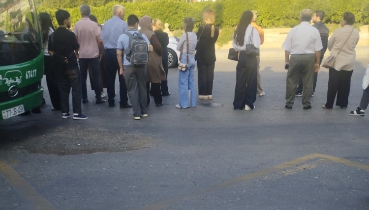AYNA vətəndaşı dövlətə qarşı qaldırır