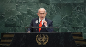 Netanyahu: "əgər bu zalda hələ də çıxıb getməyən hansısa mənəvi qorxaqlar qalıbsa, xahiş edirəm, bunu indi etsin”